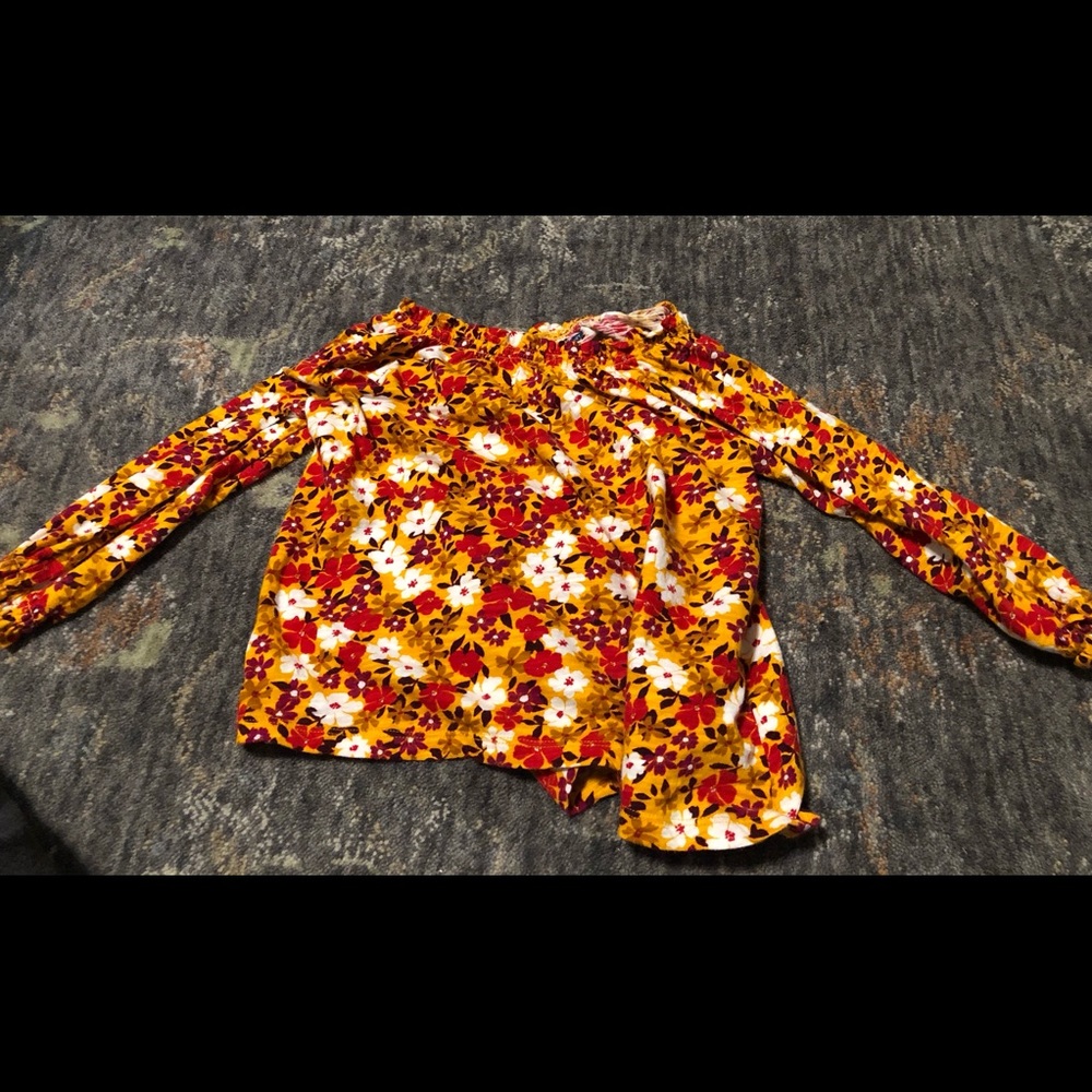 Girls flower shirt